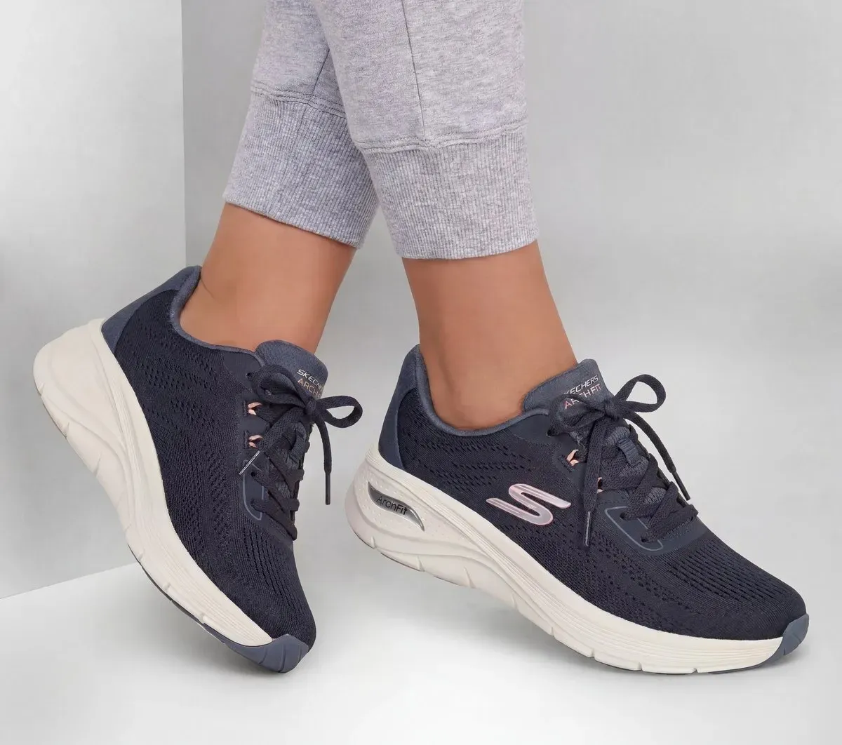 Skechers Arch Fit 3.0 – Easy Flow 63476432