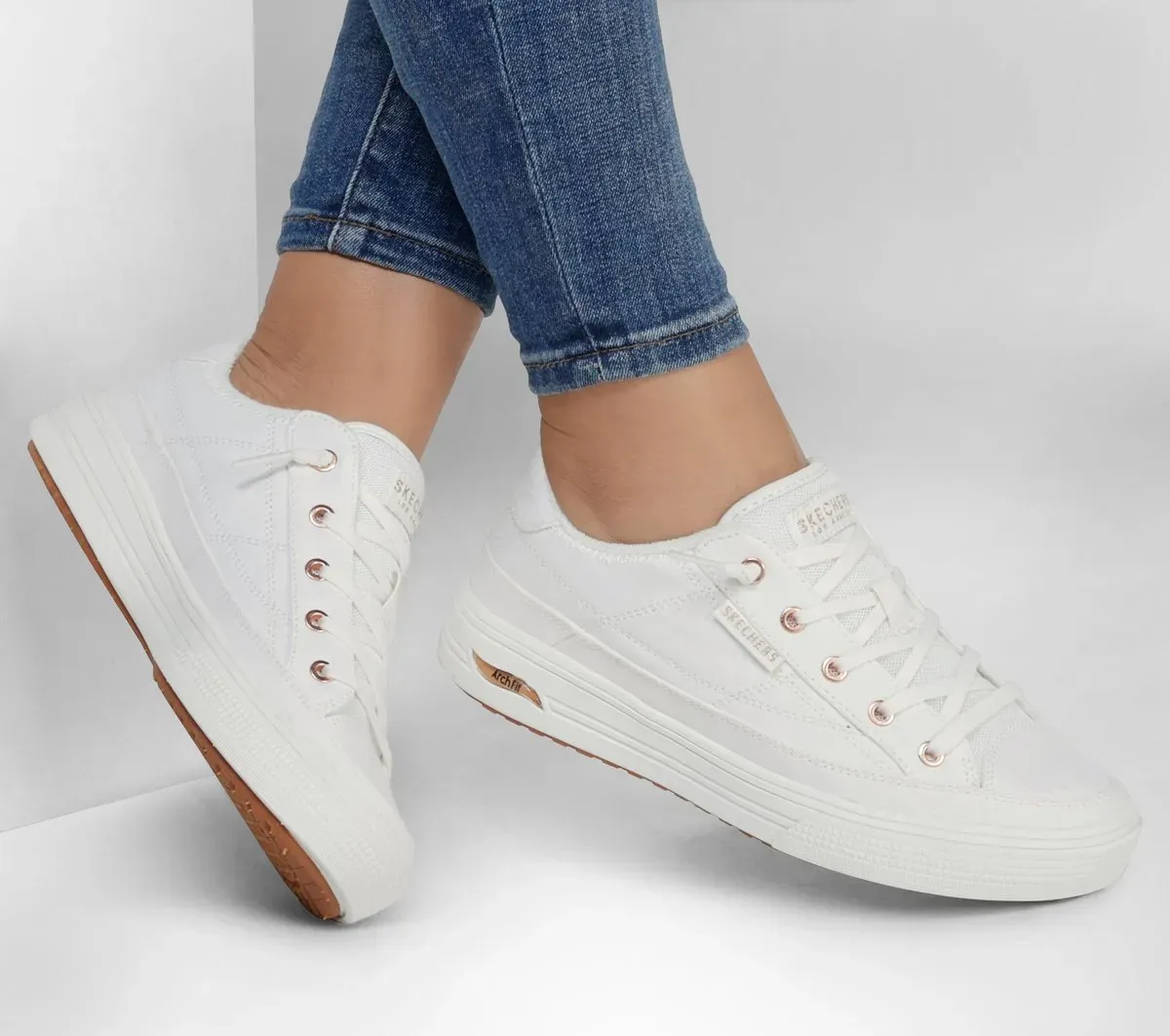 Skechers Arch Fit Arcade – Meet Ya There 74689626