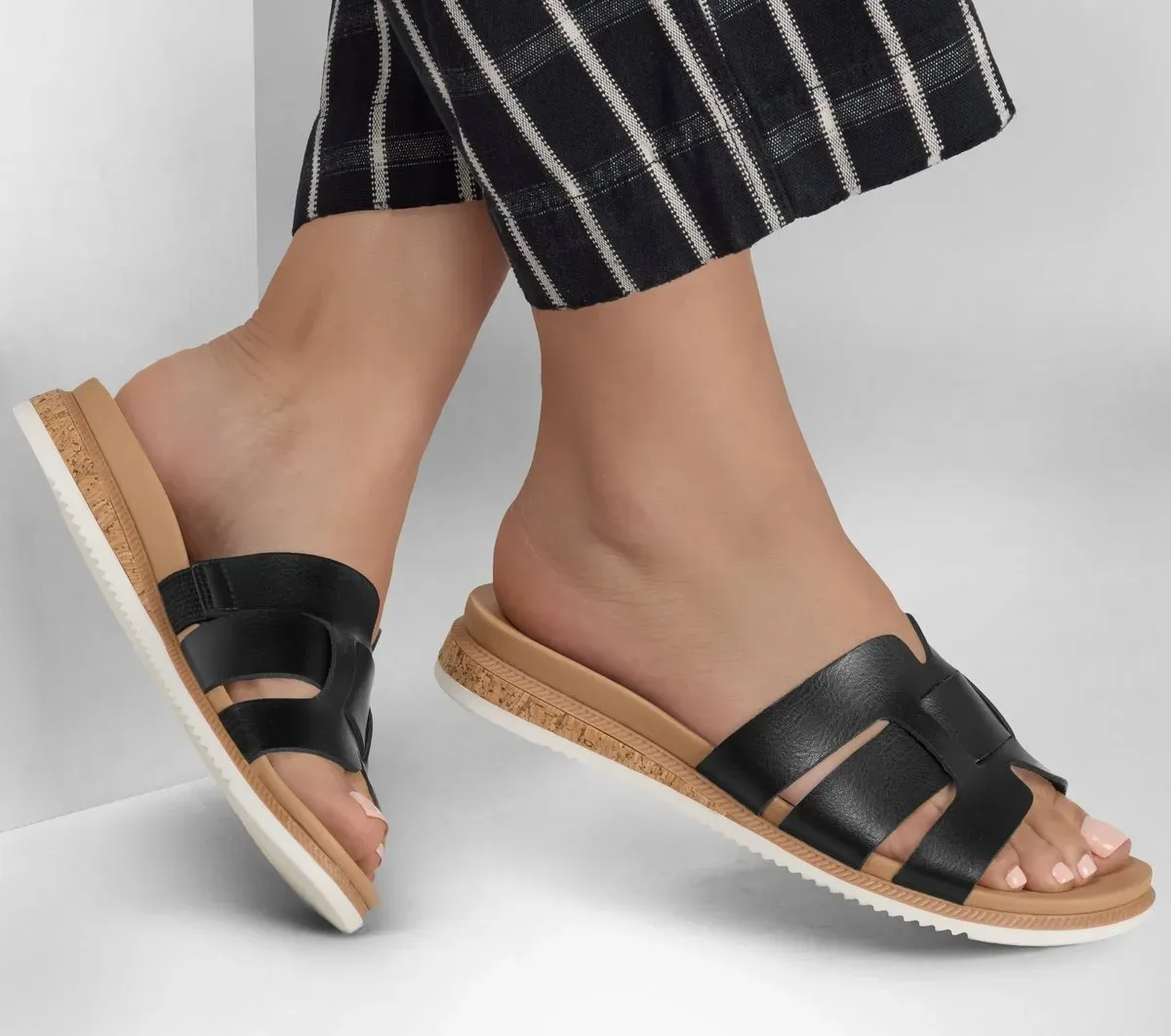 Skechers BOBS Desert Kiss Low – Peak Look 99994874