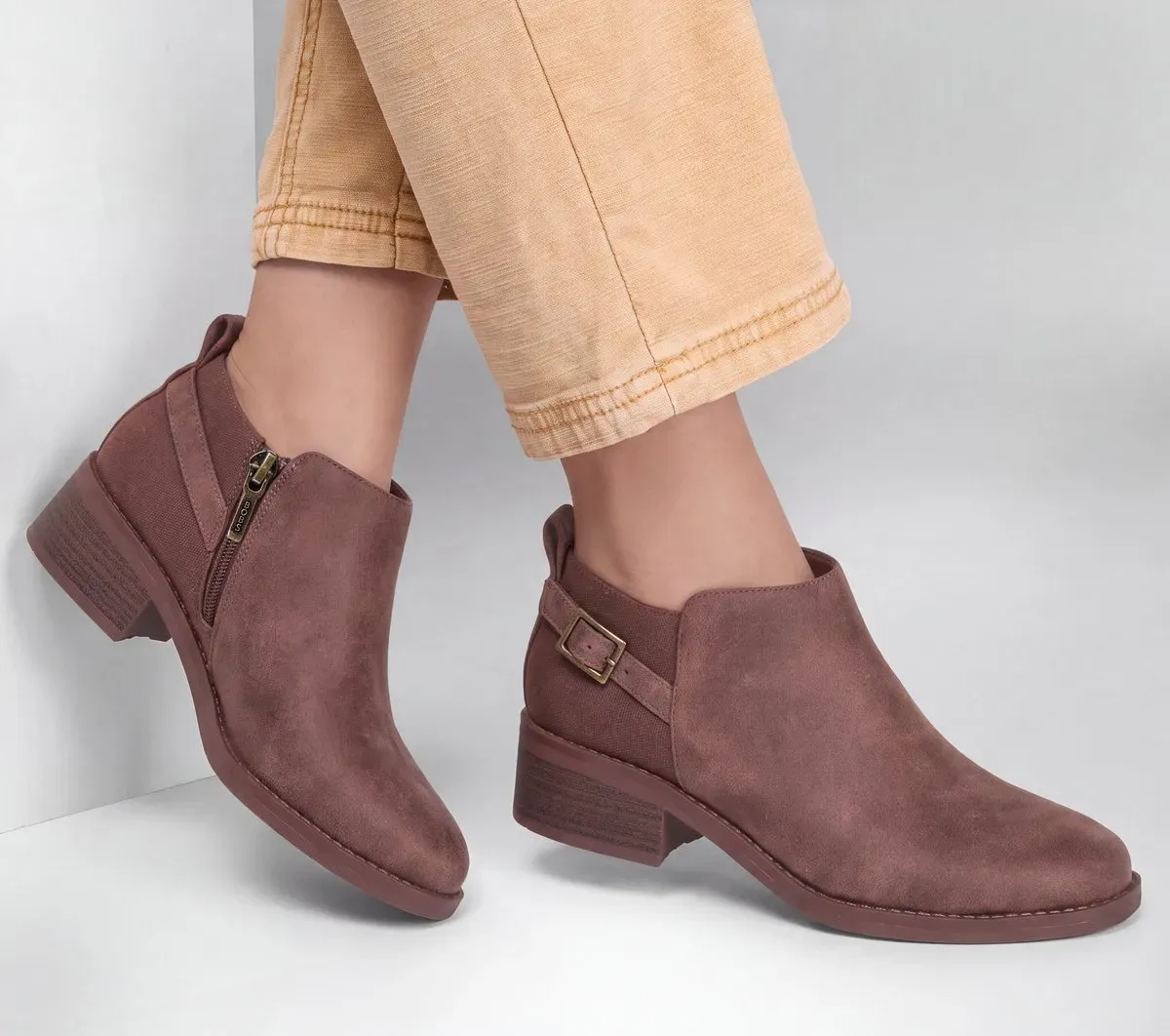 Skechers BOBS Wander Luxe 65772553