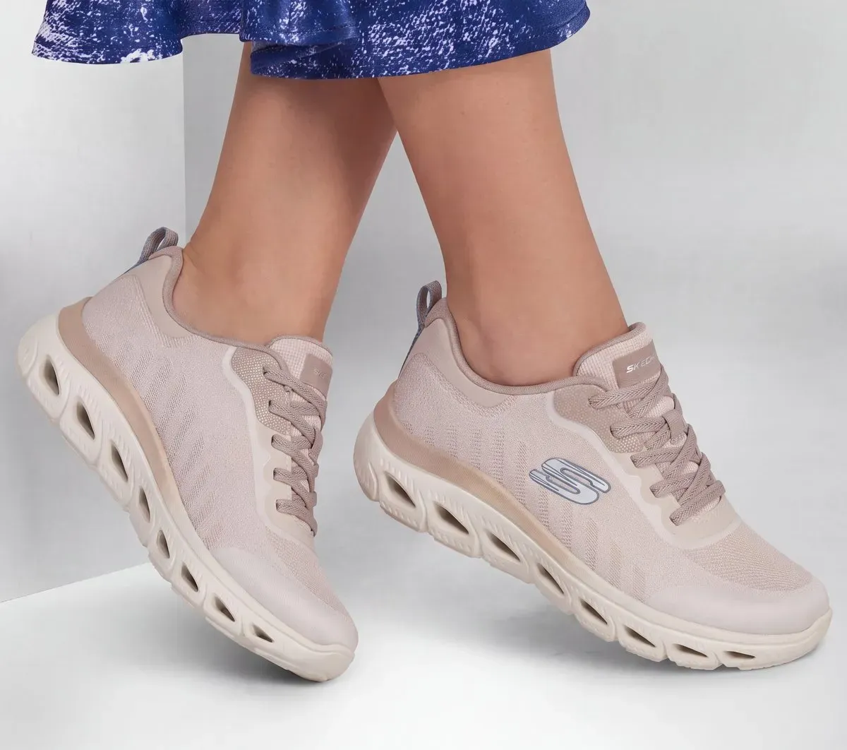 Skechers Glide-Step Summits 43828783