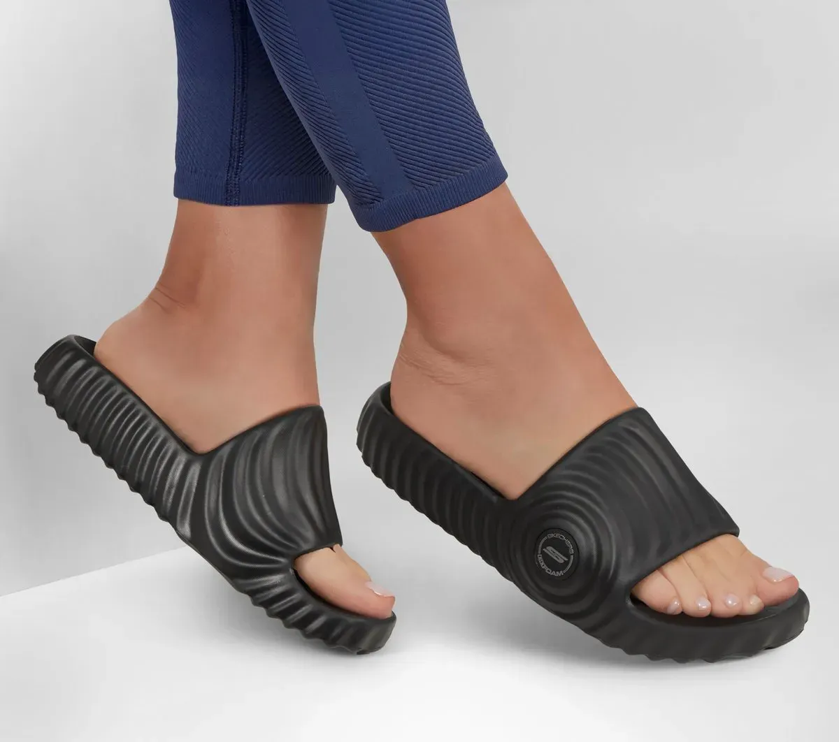 Skechers GO FOAM Arch Fit Craze – Kai 93372696