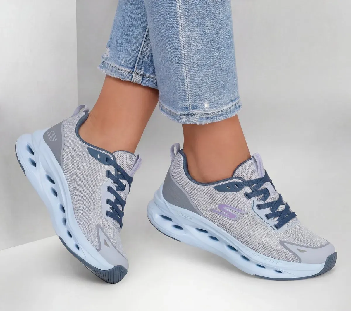 Skechers Max Cushioning Glide-Step – Tukker 45429874