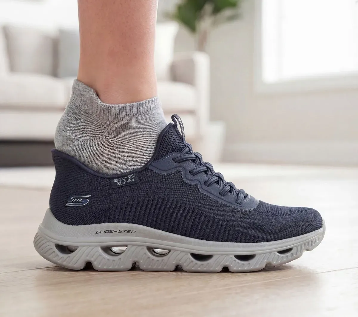 Skechers Slip-ins: BOBS Sport Arc Waves 23412274